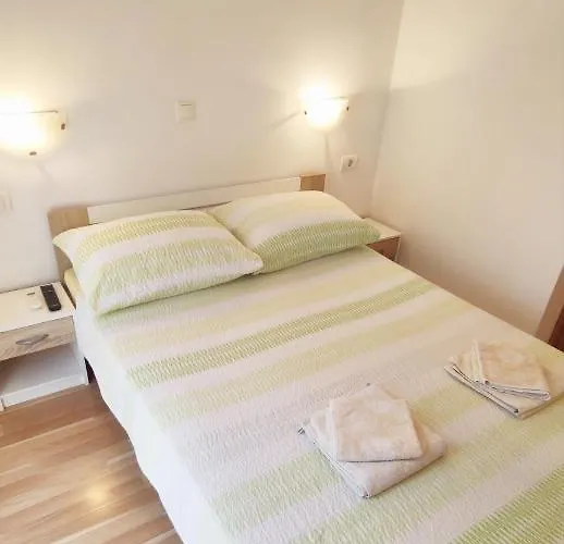 Vjeko Apartamento *