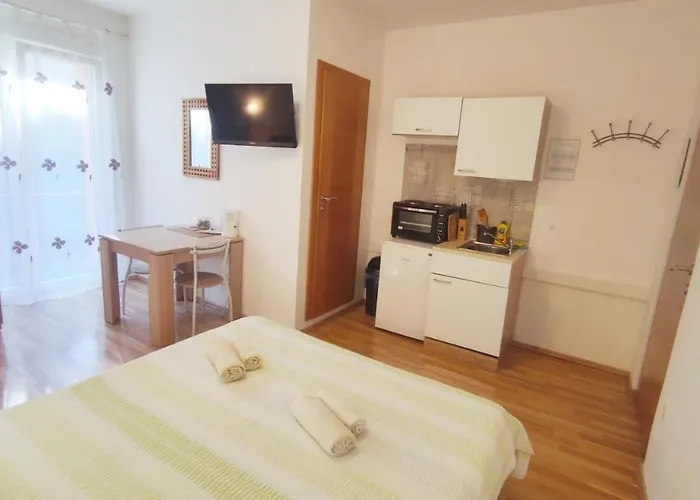 Vjeko Apartamento *
